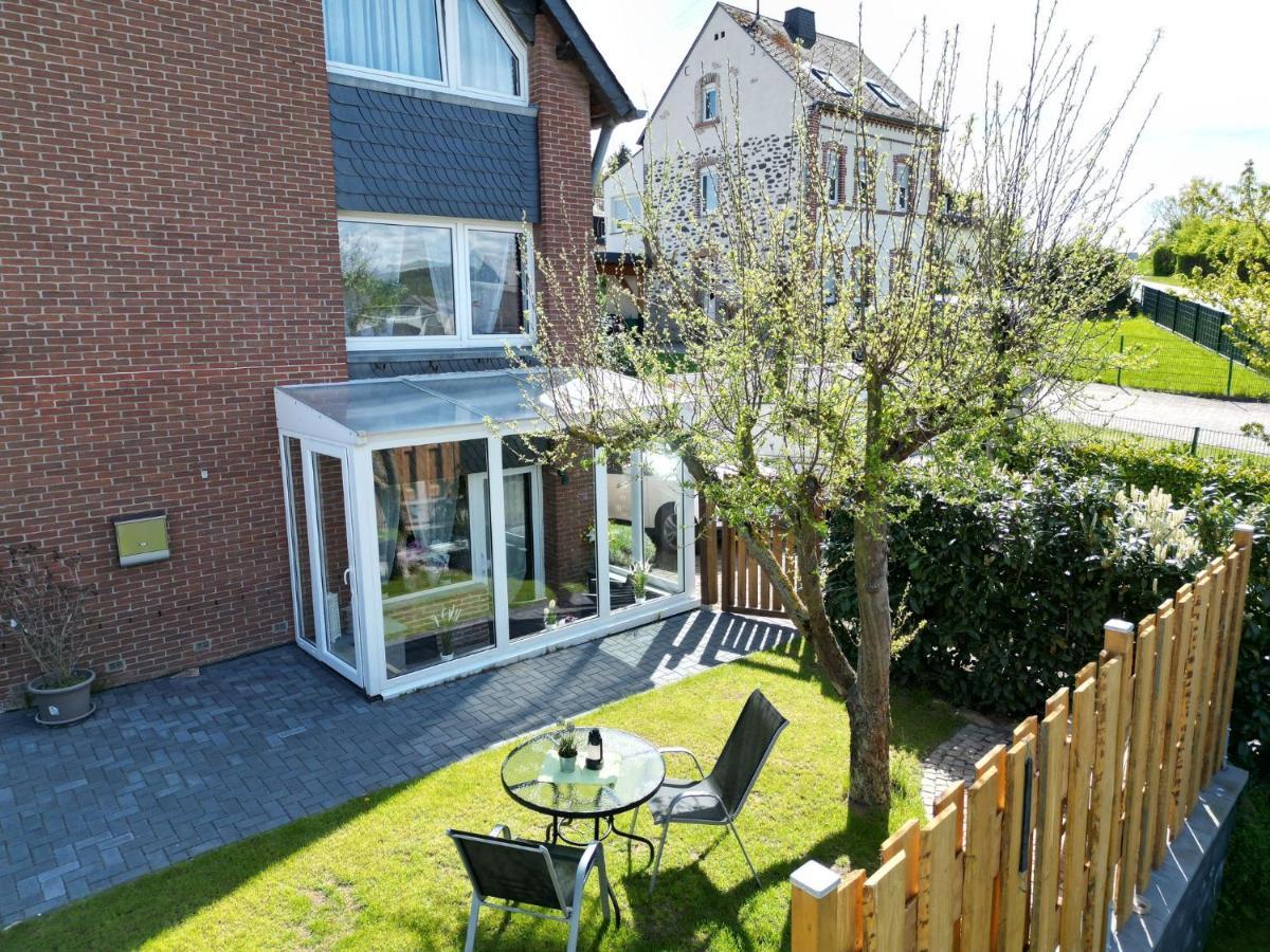 Apartment Mette Mayen Exterior foto